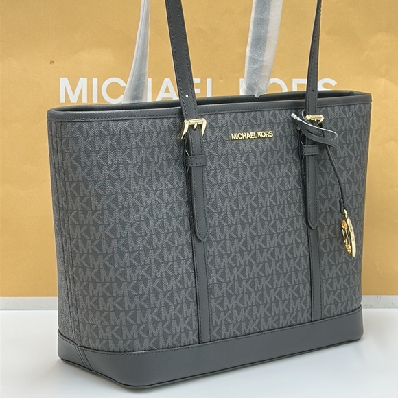MICHAEL KORS
Jet Set Travel Logo Top-Zip Shoulder Tote
Bag BLACK MULTI Color - Picture 10 of 15